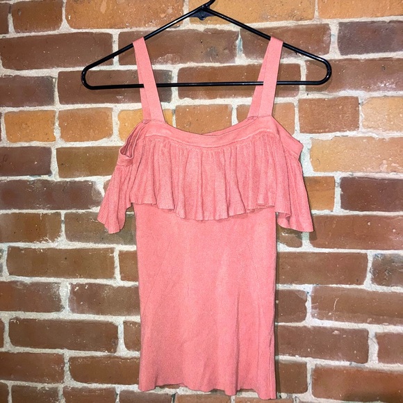EXPRESS Women’s Pink Top Peek-a-Boo Shoulders - Picture 3 of 4